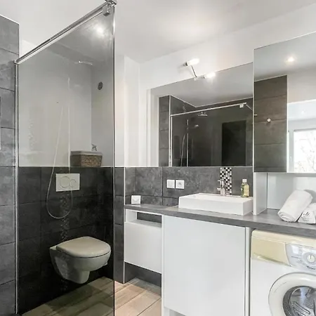 Apartment Homey Tidy - New / Proche Centre / Parking Gratuit / Entierement Equipe